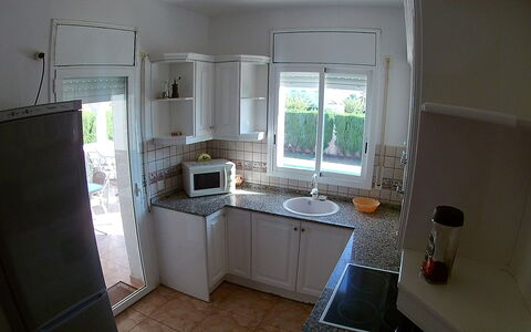 Villa Laura: Cabinetry, Kitchen Sink, Countertop, Window, Sink, Kitchen Appliance, Kitchen, Kitchen Stove, Interior Design, Home Appliance