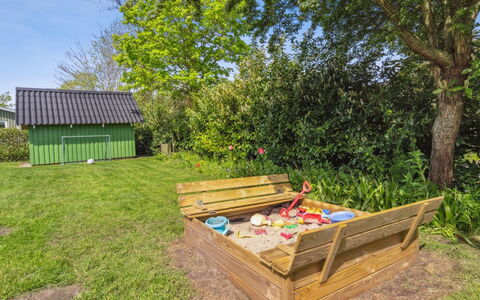 Esther - 500M from the Sea: Grass, Grassland, Landscape, Ecoregion, Plain, Plant Community, Land Lot, Outdoor Furniture, Prairie, Shrubland