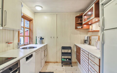 Muriel - 1.1Km from the Sea: Wood, Major Appliance, Flooring, Kitchen, Floor, Interior Design, Ceiling, Room, Cabinetry, Wood Stain