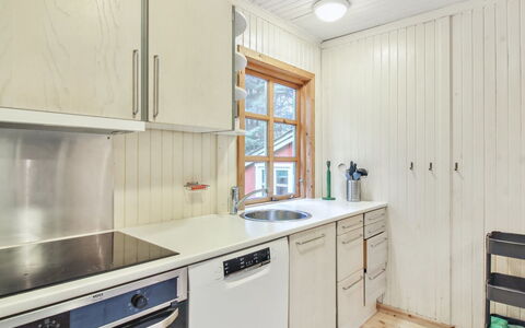 Muriel - 1.1Km from the Sea: Wood, Kitchen, Major Appliance, Kitchen Appliance, Flooring, Interior Design, Cabinetry, Ceiling, Floor, Countertop