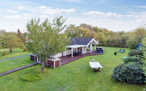 Hilaria - 1.4Km from the Sea: Home, Residential Area, House, Cottage, Roof, Land Lot, Siding, Garden, Estate, Lawn