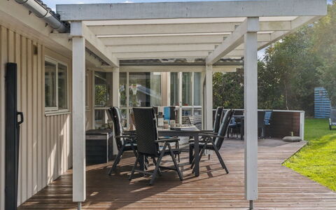 Hilaria - 1.4Km from the Sea: Home, Residential Area, House, Cottage, Roof, Land Lot, Siding, Garden, Estate, Lawn