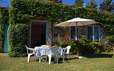 Accommodation:&nbsp;Borgo Valmarina 100.3
