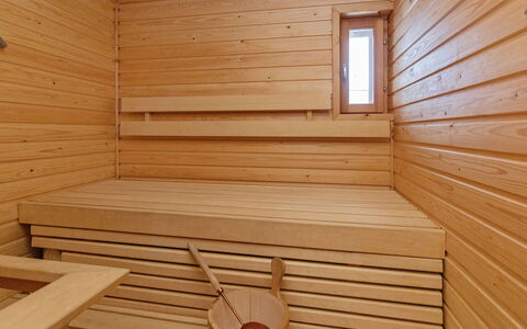 Apartment Helmi Saariselkä: Wood, Cottage, Log Cabin, Forest, Shed, Garden Buildings, Larch, Woodland, Wood Stain