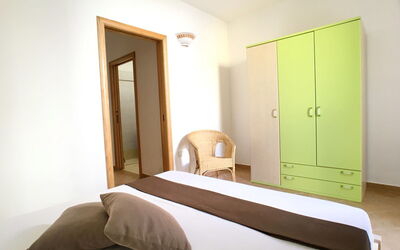 Accommodation:&nbsp;Daversa 650.2