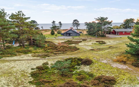 Galt - 200M from the Sea: Wood, Roof, Architecture, Home, House, Cottage, Siding, Hardwood, Slope, Estate