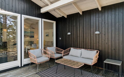 Galt - 200M from the Sea: Wood, Roof, Architecture, Home, House, Cottage, Siding, Hardwood, Slope, Estate