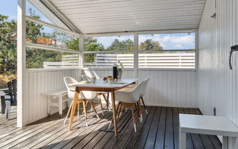 Galt - 200M from the Sea: Wood, Roof, Architecture, Home, House, Cottage, Siding, Hardwood, Slope, Estate