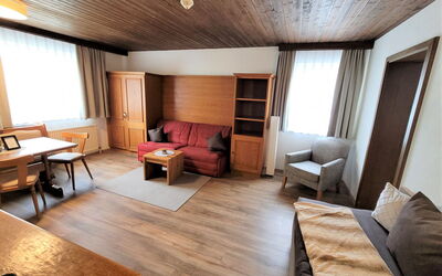 Accommodation:&nbsp;Top 5 110.2