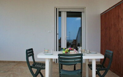 Torre Vado 647: Table, Furniture, Building, Wood, Chair, Interior Design, House, Floor, Flooring, Hardwood