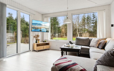 Suvi - 700M from the Sea: Wood, Interior Design, Home, Living Room, Ceiling, Room, Couch, Cottage, Hardwood