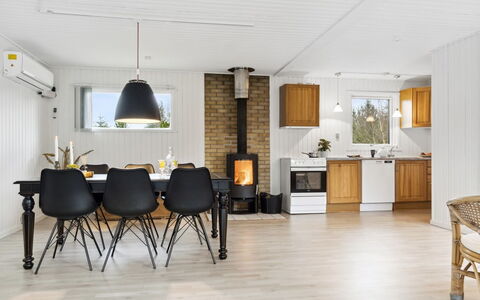 Suvi - 700M from the Sea: Wood, Flooring, Furniture, Interior Design, Ceiling, Floor, Living Room, Wood Flooring, Lighting, Home