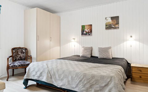 Suvi - 700M from the Sea: Furniture, Bedroom, Bed, Interior Design, Wood, Flooring, Floor, Bed Sheet, Ceiling, Bedding