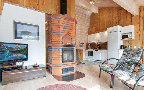 Naava a: Wood, Snow, Winter, Cottage, Freezing, Home, Log Cabin, Larch, Siding
