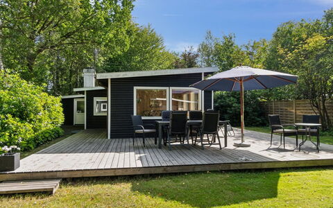 Herminia - 800M from the Sea: Wood, Roof, Architecture, Home, House, Cottage, Siding, Hardwood, Slope, Estate