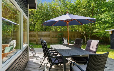 Herminia - 800M from the Sea: Wood, Roof, Architecture, Home, House, Cottage, Siding, Hardwood, Slope, Estate
