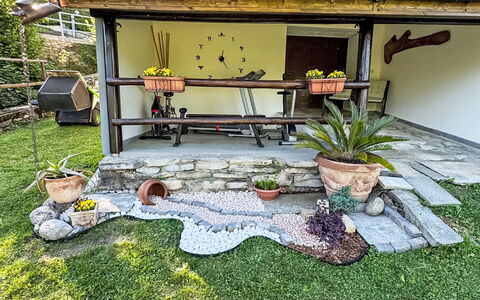 Il Poggio del Castagno: Garden, Backyard, Lawn, Yard, Landscaping, Flowerpot, Shade, Outdoor Furniture, Houseplant, Courtyard