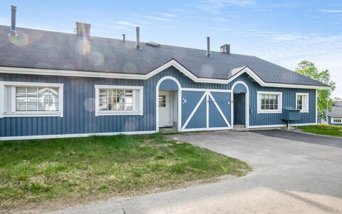 Teerenpesue F 52 Taiga: Waterway, Bank, Watercourse, Lake, Cottage, Forest, Channel, Reservoir, Log Cabin