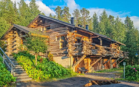 Sallanhelmi B1: Wood, Cottage, Log Cabin, Lumber, Natural Material, Hardwood, Eco Hotel, Plank, Larch