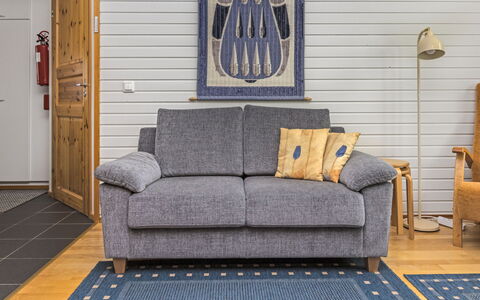 Outapailakka J 10: Wood Flooring, Hardwood, Living Room, Armrest, Couch
