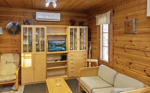 Ressipysäkki 1: Furniture, Interior Design, Flooring, Floor, Table, Ceiling, Kitchen & Dining Room Table, Lighting, Chair, Home
