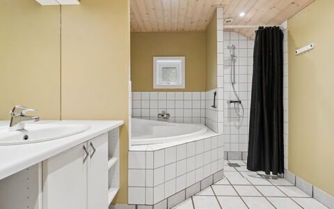 Ellynor - 600M from the Sea: Flooring, Floor, Interior Design, Wall, Plumbing Fixture, Bathroom, Ceiling, Tile, Sink, Plumbing
