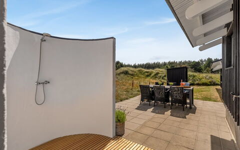 Annrike - 400M from the Sea: Floor, Composite Material, Shade, Daylighting, Hardwood, Outdoor Furniture, Balcony, Deck, Outdoor Structure