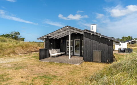 Annrike - 400M from the Sea: House, Home, Door, Roof, Cottage, Estate, Garden, Shade, Siding, Yard