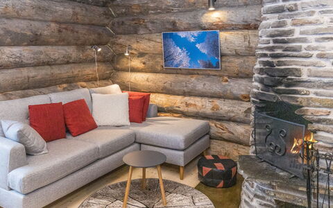 Talles: Wood, Flooring, Interior Design, Furniture, Floor, Home, Living Room, Room, Wood Stain, Wood Flooring