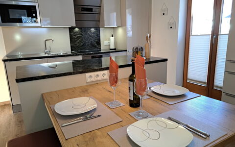 Finkenberg 900: Table, Cabinetry, Property, Furniture, Countertop, Wood, Building, Tableware, Window, Sink