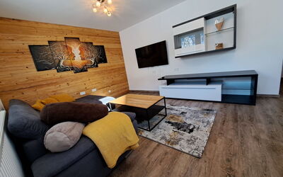 Accommodation:&nbsp;Leon 900.3