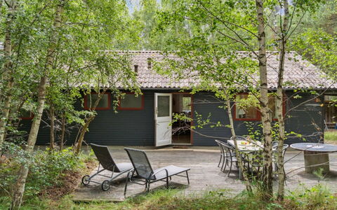 Clementine - 1.2Km from the Sea: Wood, Roof, Architecture, Home, House, Cottage, Siding, Hardwood, Slope, Estate