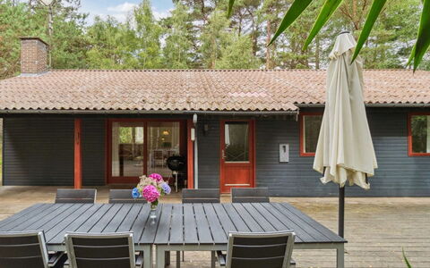 Clementine - 1.2Km from the Sea: Wood, Roof, Architecture, Home, House, Cottage, Siding, Hardwood, Slope, Estate