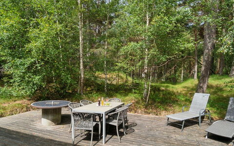Clementine - 1.2Km from the Sea: Wood, Roof, Architecture, Home, House, Cottage, Siding, Hardwood, Slope, Estate
