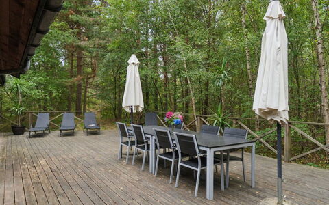 Clementine - 1.2Km from the Sea: Wood, Roof, Architecture, Home, House, Cottage, Siding, Hardwood, Slope, Estate