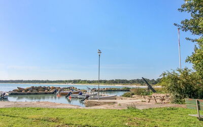 Ejnarine - 300M from the Sea