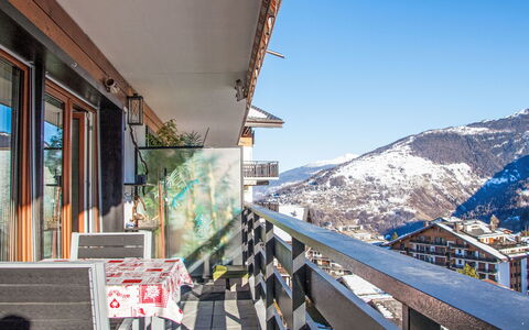 Nendaz 570: Balcony, Apartment, Hill Station, Mountain Range, Alps, Glacial Landform, Mountain Village, Winter, Ridge, Hotel