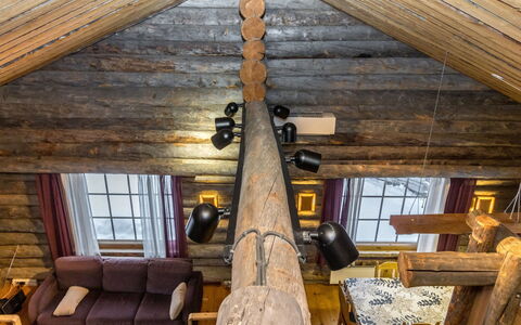Kultarinne: Furniture, Interior Design, Flooring, Floor, Table, Ceiling, Kitchen & Dining Room Table, Lighting, Chair, Home