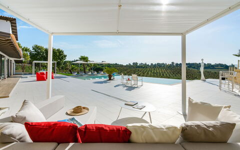 Villa Agrigenta - Ribera, Sicilia: Sky, Property, Shade, Outdoor Furniture, Building, Sunlounger, Residential Area, Living Room, Comfort, Swimming Pool