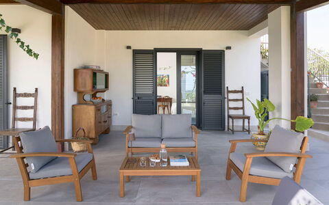 Casa Bianca - Noto, Sicilia: Property, Plant, Wood, Shade, Interior Design, Comfort, Lighting, Living Room, Houseplant, Floor