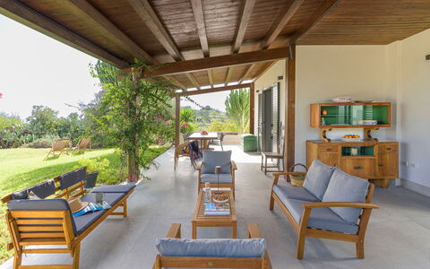 Casa Bianca - Noto, Sicilia: Plant, Green, Porch, Wood, Shade, Tree, Building, Living Room, Cottage, Hardwood