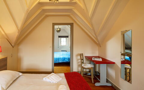Penty Landromiou: Furniture, Property, Building, Comfort, Table, Wood, Interior Design, Picture Frame, Floor, Flooring