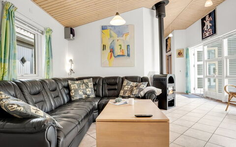 Gravers - 100M from the Sea: Roof, House, Land Lot, Home, Cottage, Estate, Garden Buildings, Shade, Log Cabin, Landscaping