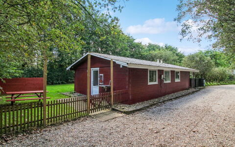 Aage: Grass, Wood, Rural Area, Shrub, Cottage, Roof, Plain, Land Lot, Home, Groundcover