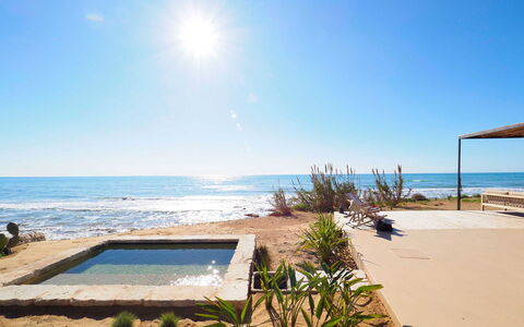 Casa Ninfa - Ispica, Sicilia: Water, Sky, Plant, Property, Light, Azure, Sunlight, Coastal And Oceanic Landforms, Shade, Horizon