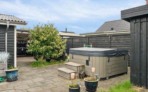 Ritha - 175M from the Sea: Wood, Roof, Architecture, Home, House, Cottage, Siding, Hardwood, Slope, Estate