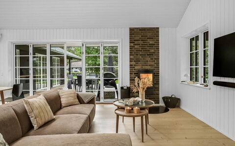 Babara - 350M from the Sea: Wood, Home, Porch, Deck, Hardwood, Roof, Wood Stain, Wood Flooring, Eco Hotel
