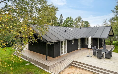 Babara - 350M from the Sea: Wood, Home, Porch, Deck, Hardwood, Roof, Wood Stain, Wood Flooring, Eco Hotel