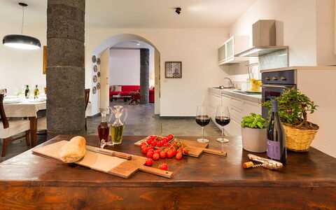 Dimora Vulcano - Castiglione Di Sicilia, Sicilia: Table, Property, Houseplant, Wood, Interior Design, Kitchen, Cabinetry, Plant, Countertop, Flooring