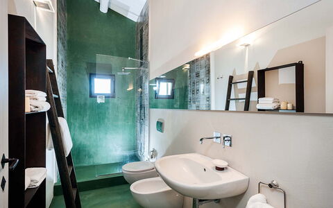Isolina Rossa - Scicli, Sicilia: Mirror, Plumbing Fixture, Tap, Sink, Bathroom, Purple, Lighting, Bathroom Sink, Interior Design